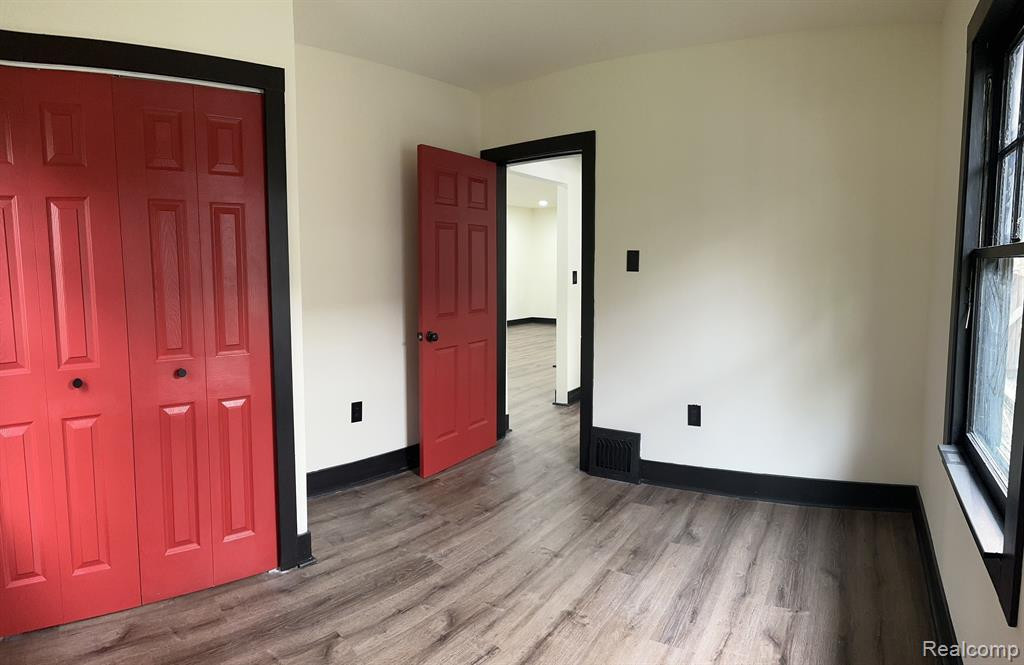 520 N HURON Street, Ypsilanti, MI 48197 — Photo 8