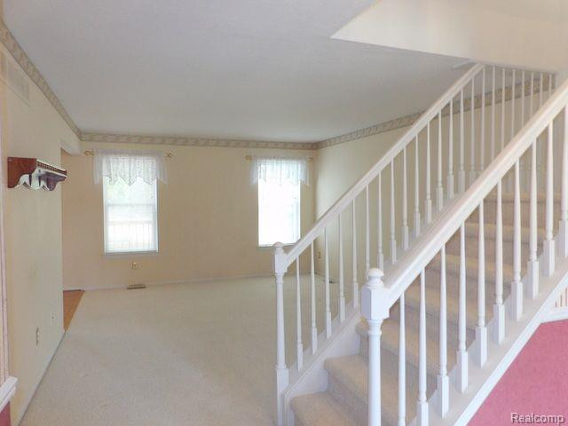 22509 SILVER CREEK Drive, Woodhaven, MI 48183 — Photo 6