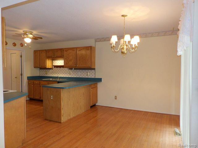 22509 SILVER CREEK Drive, Woodhaven, MI 48183 — Photo 9