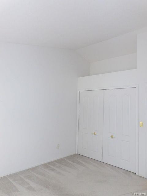 22509 SILVER CREEK Drive, Woodhaven, MI 48183 — Photo 25