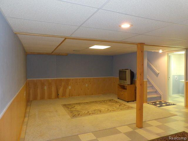 22509 SILVER CREEK Drive, Woodhaven, MI 48183 — Photo 33