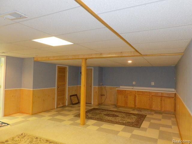 22509 SILVER CREEK Drive, Woodhaven, MI 48183 — Photo 34