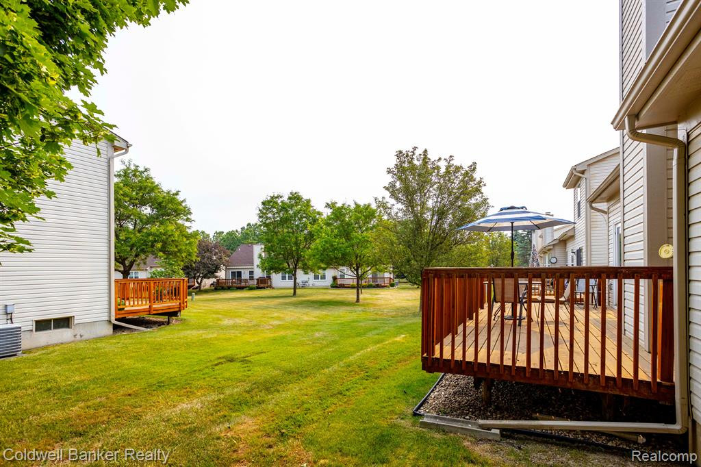 2097 Oakbrook Boulevard, Walled Lake, MI 48390 — Photo 9