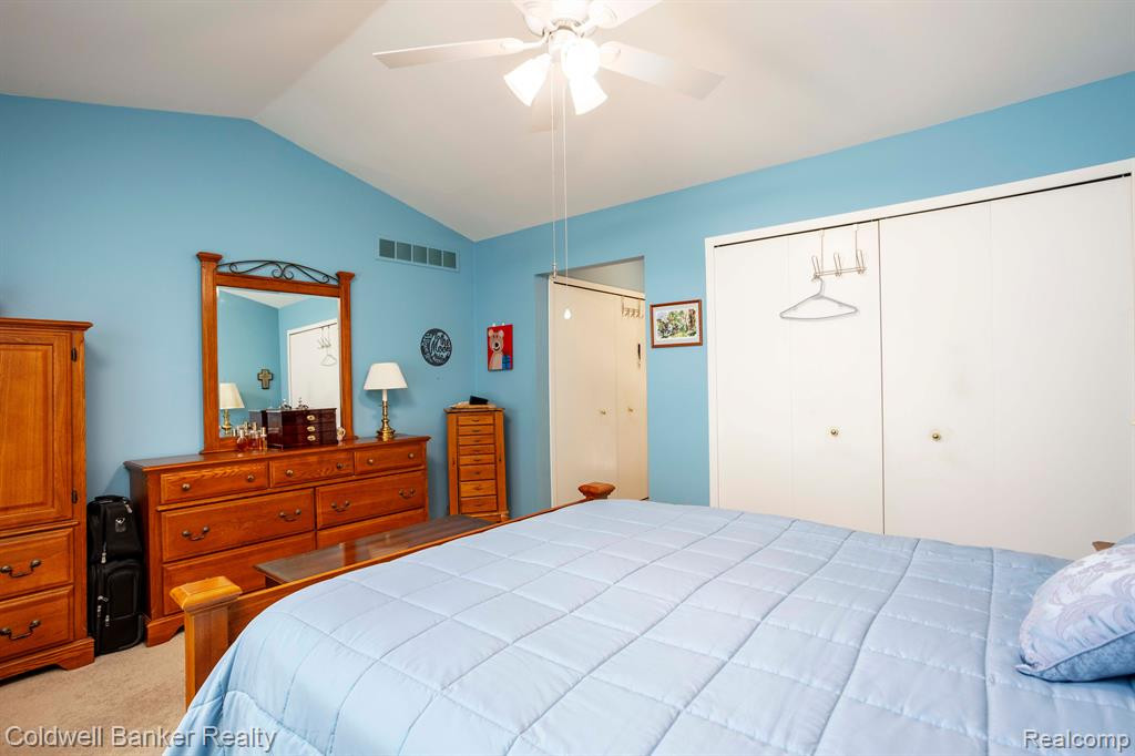 2097 Oakbrook Boulevard, Walled Lake, MI 48390 — Photo 19