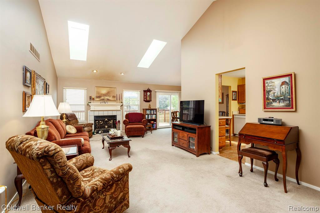 2097 Oakbrook Boulevard, Walled Lake, MI 48390 — Photo 21
