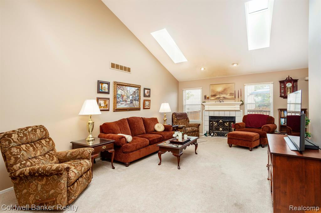 2097 Oakbrook Boulevard, Walled Lake, MI 48390 — Photo 22
