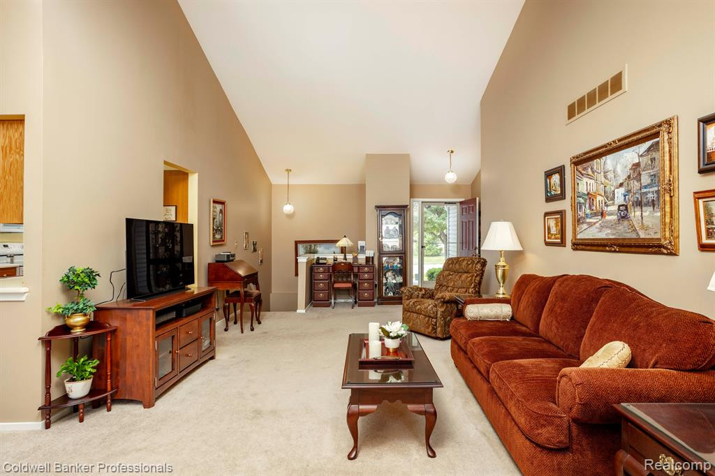 2097 Oakbrook Boulevard, Walled Lake, MI 48390 — Photo 25
