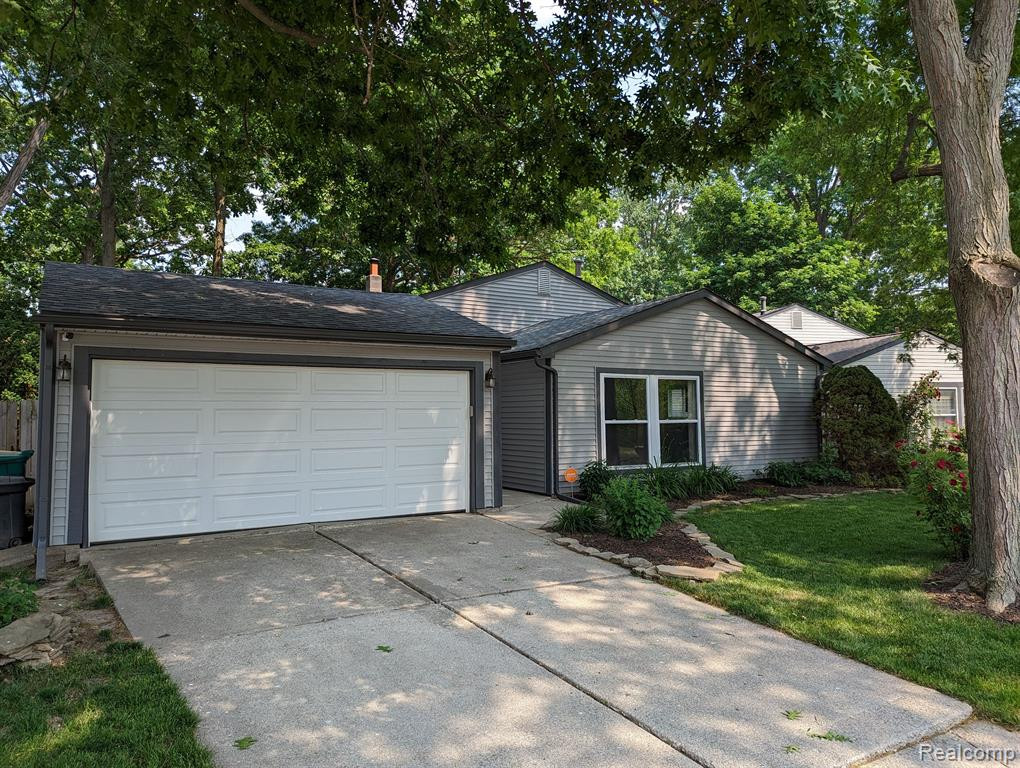 5883 Big Pine Court, Ypsilanti, MI 48197 — Photo 14