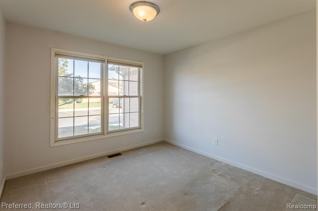 23740 W LAKE Circle, Brownstown, MI 48183 — Photo 7