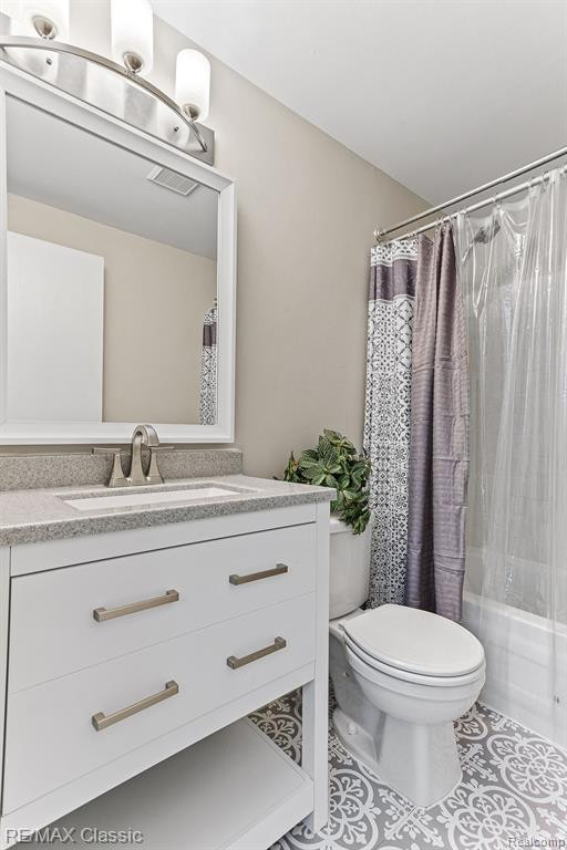 1933 W FRANKLIN Drive, Canton, MI 48187 — Photo 24