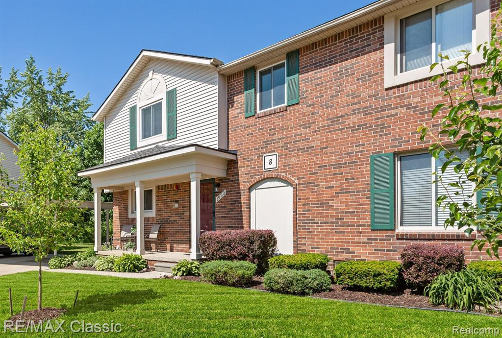 1933 W FRANKLIN Drive, Canton, MI 48187 — Photo 32