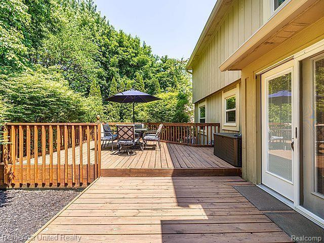 25427 BUCKMINSTER Drive, Novi, MI — Photo 45
