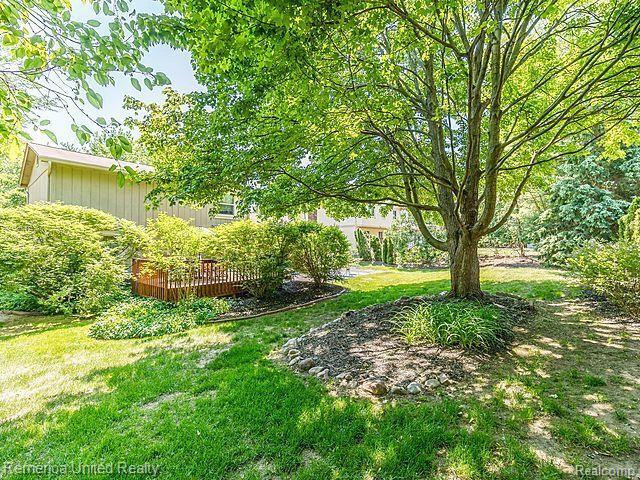 25427 BUCKMINSTER Drive, Novi, MI — Photo 48