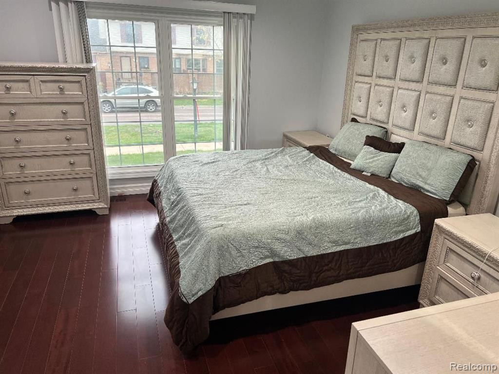 38930 COUNTRY Circle, Farmington Hills, MI 48331 — Photo 10