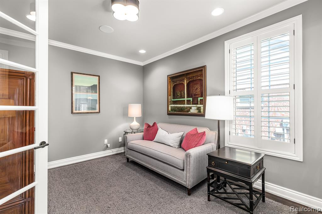 10744 WATERFALL Court, South Lyon, MI 48178 — Photo 4