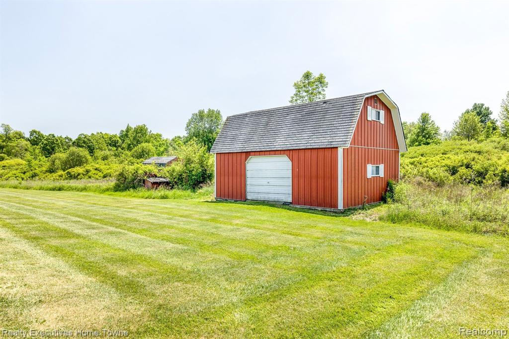 7616 FARGO Road, Greenwood, MI 48006 — Photo 8