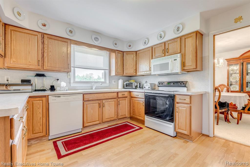 7616 FARGO Road, Greenwood, MI 48006 — Photo 29