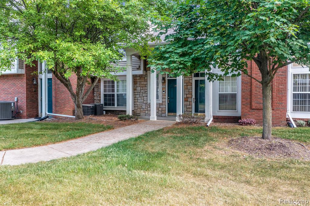 5344 Pine Aires Drive, Sterling Heights, MI 48314 — Photo 4
