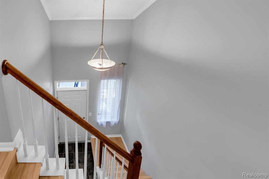 5344 Pine Aires Drive, Sterling Heights, MI 48314 — Photo 10
