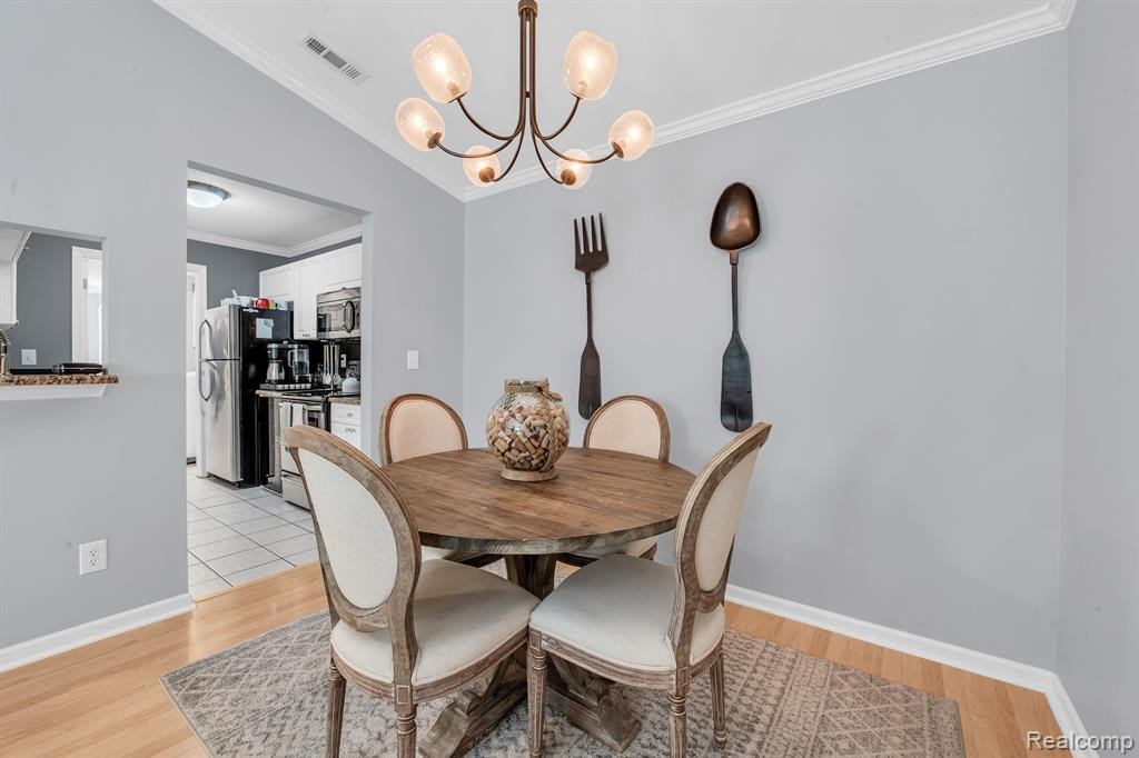 5344 Pine Aires Drive, Sterling Heights, MI 48314 — Photo 14