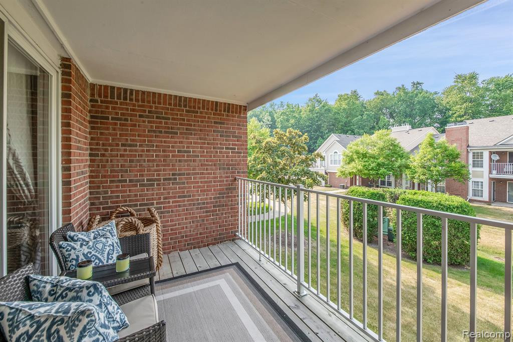 5344 Pine Aires Drive, Sterling Heights, MI 48314 — Photo 18