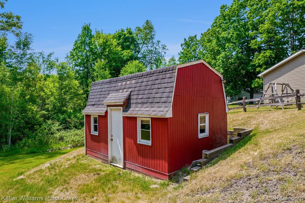 5975 LAKE Road, Otter Lake, MI 48464 — Photo 47