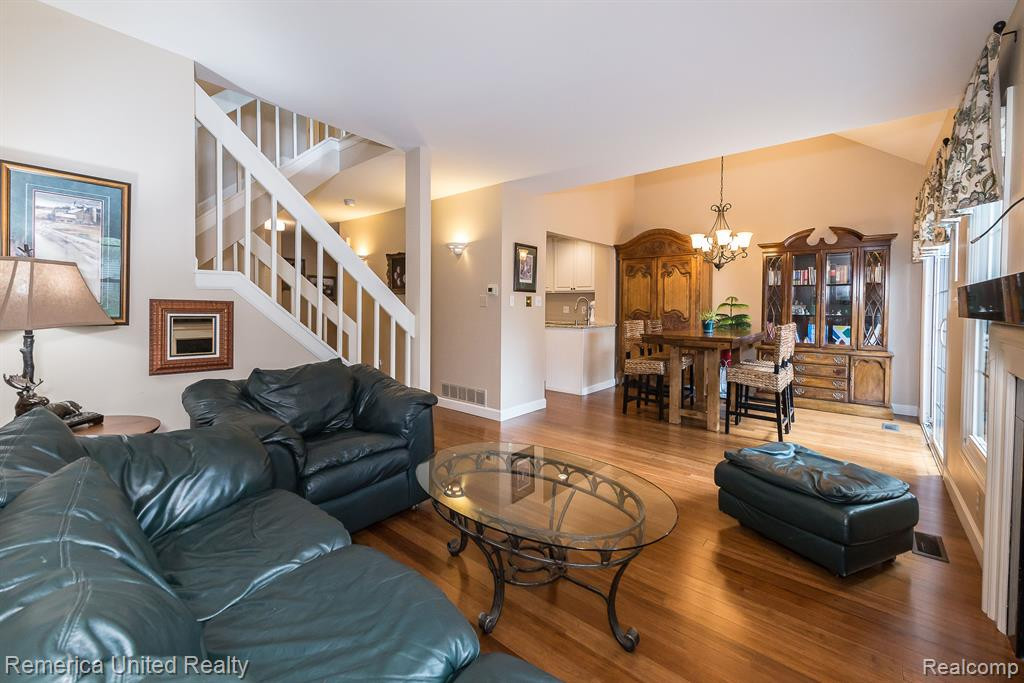 1020 ROSEWOOD, Brighton, MI 48116 — Photo 7