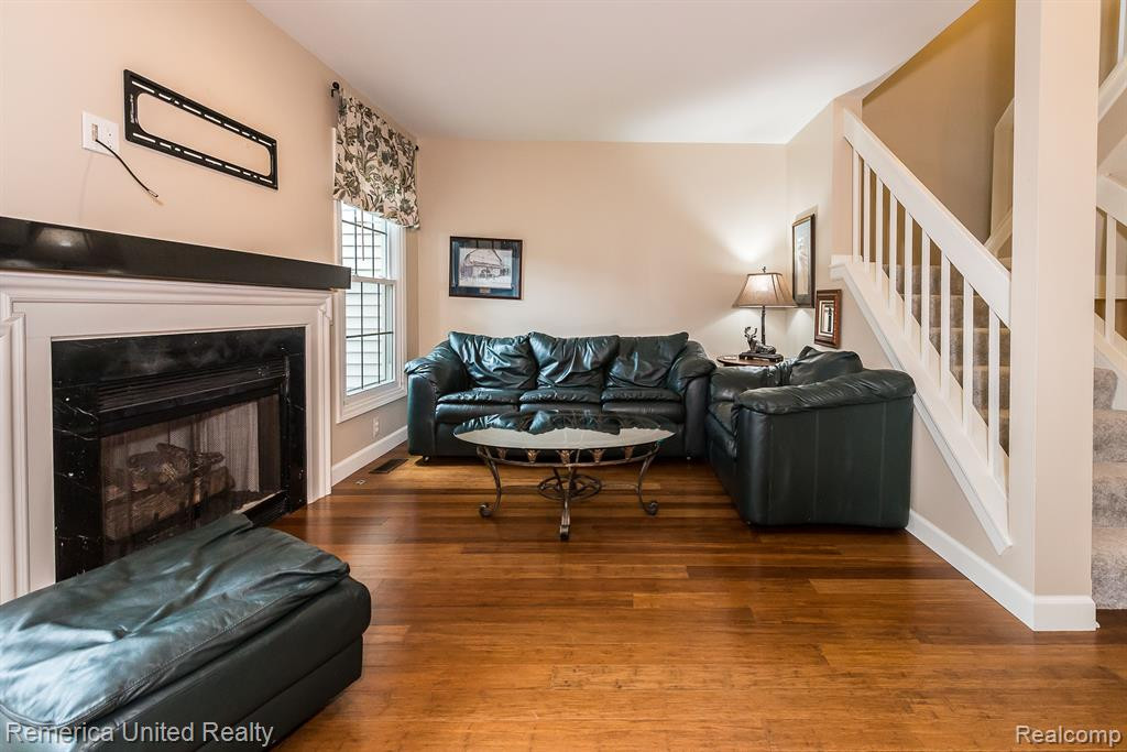 1020 ROSEWOOD, Brighton, MI 48116 — Photo 10