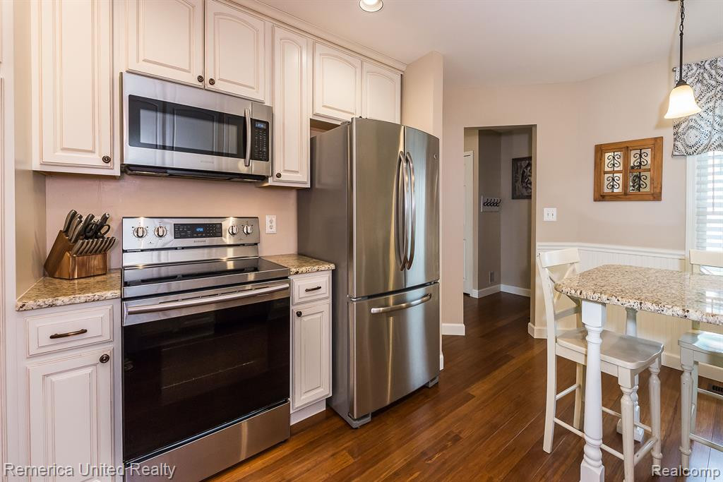 1020 ROSEWOOD, Brighton, MI 48116 — Photo 12