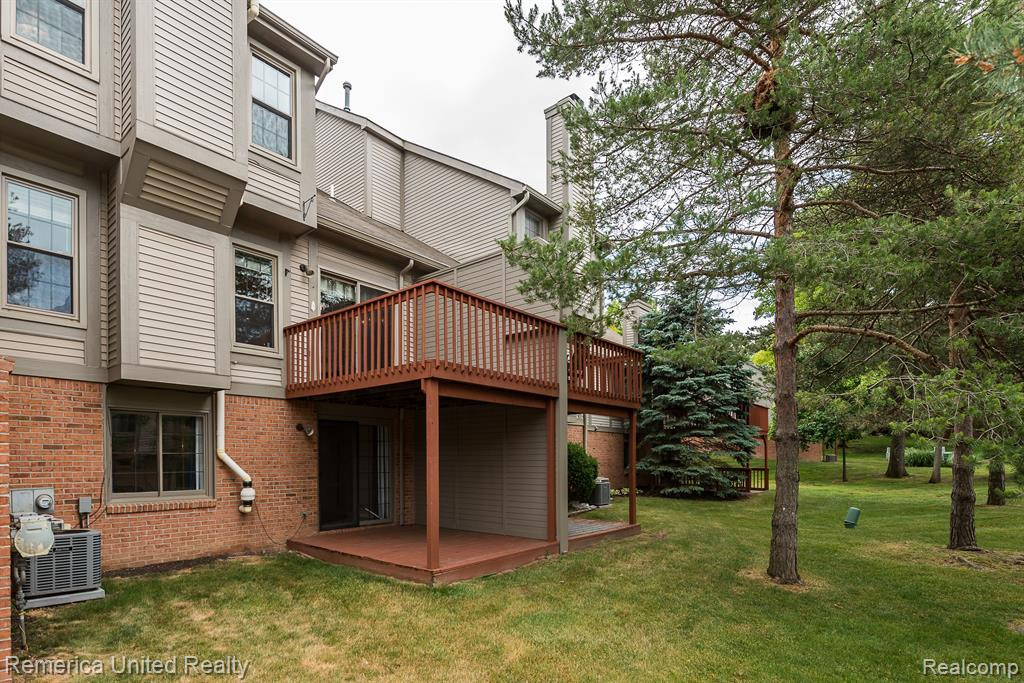 1020 ROSEWOOD, Brighton, MI 48116 — Photo 37