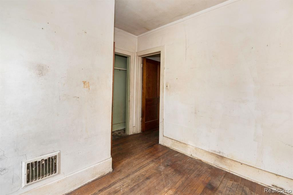 8956 ASTOR Street, Detroit, MI 48213 — Photo 13