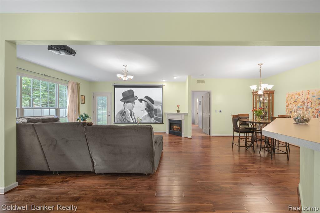21105 CHESAPEAKE Circle, Walled Lake, MI 48390 — Photo 9