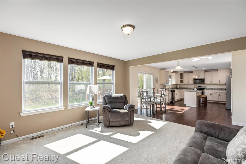 1216 CANNONADE Loop, Howell, MI 48843 — Photo 6