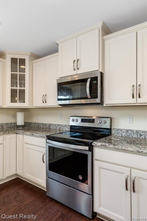 1216 CANNONADE Loop, Howell, MI 48843 — Photo 16