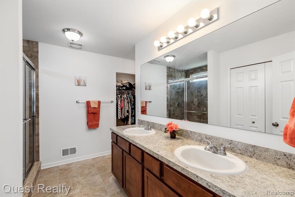 1216 CANNONADE Loop, Howell, MI 48843 — Photo 22