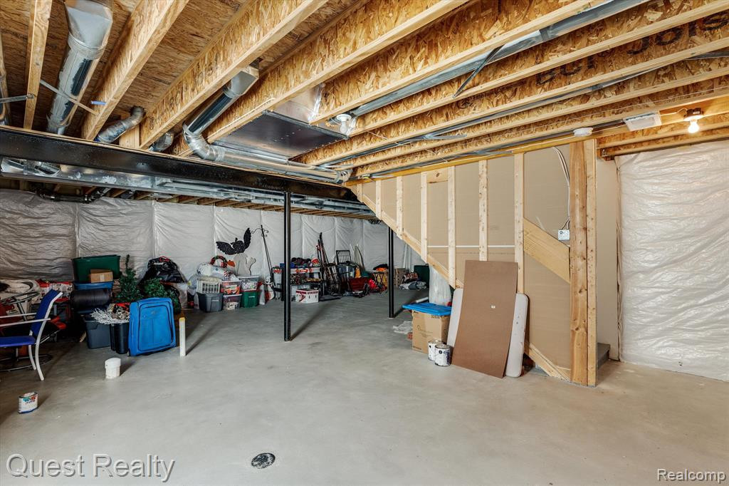 1216 CANNONADE Loop, Howell, MI 48843 — Photo 31