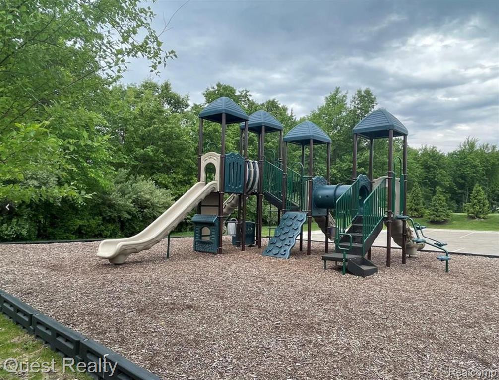1216 CANNONADE Loop, Howell, MI 48843 — Photo 40