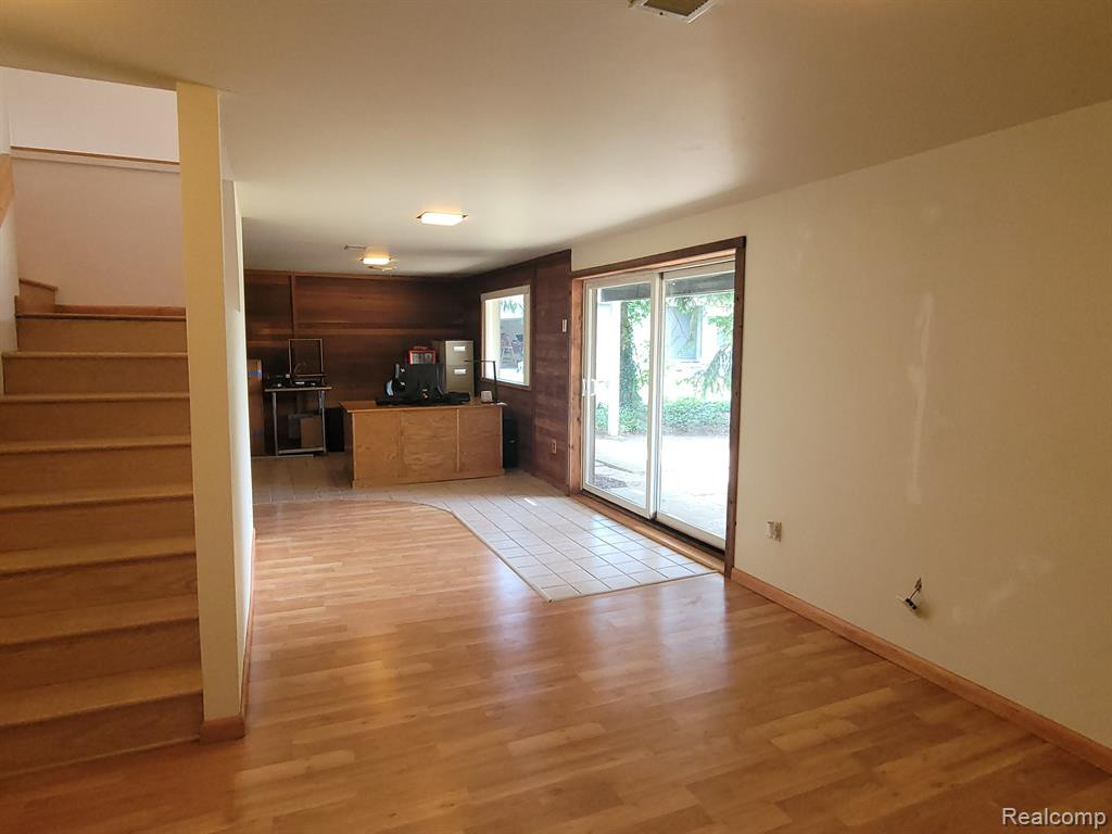 2691 S HACKER Road, Brighton, MI 48114 — Photo 23