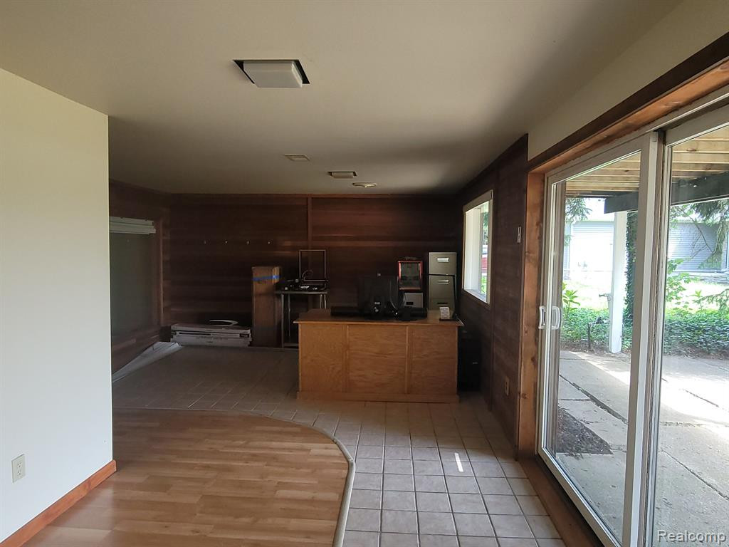 2691 S HACKER Road, Brighton, MI 48114 — Photo 25