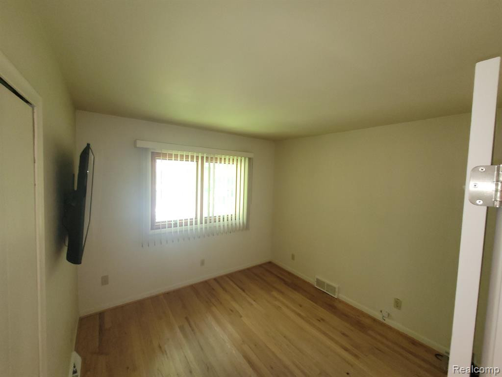 2691 S HACKER Road, Brighton, MI 48114 — Photo 28