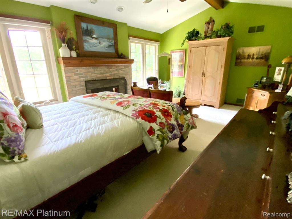 4762 PINE EAGLES Drive, 15, Brighton, MI 48116 — Photo 17