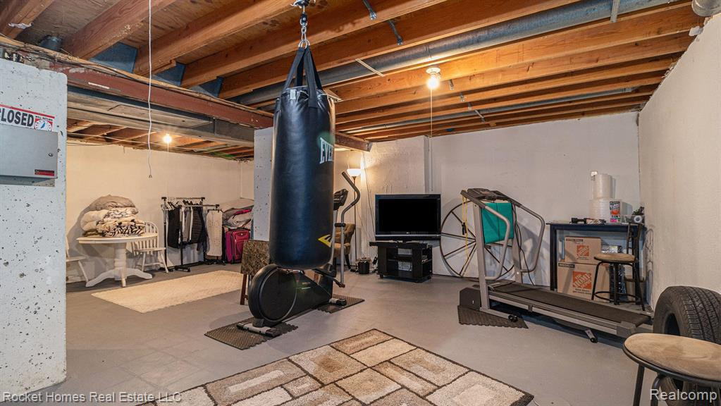 38177 Carolon Boulevard, Westland, MI — Photo 20