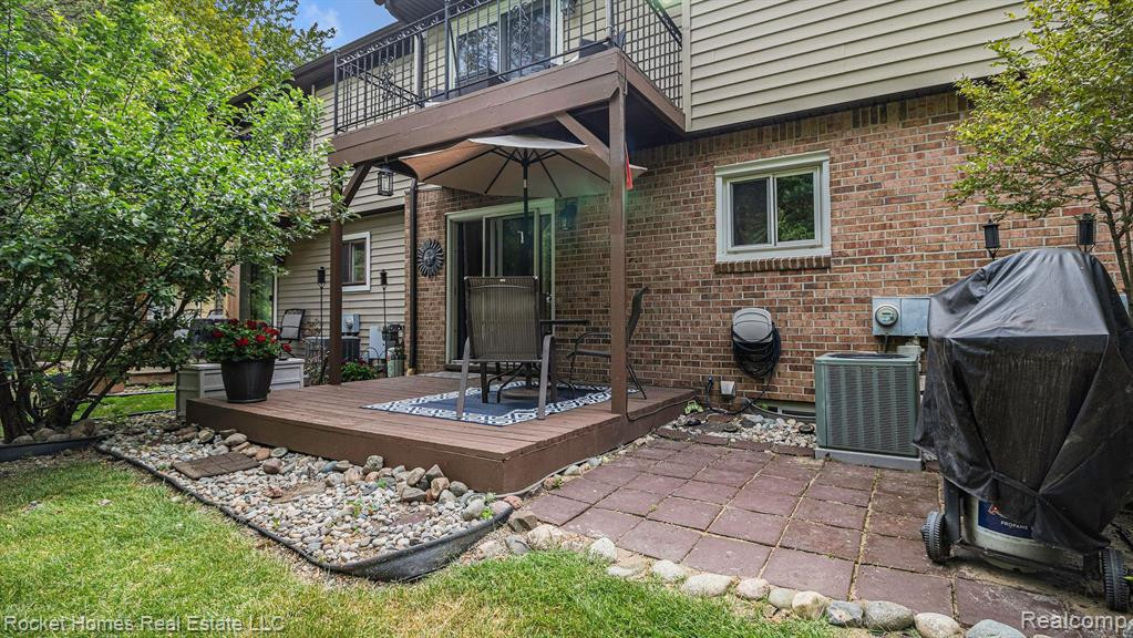 38177 Carolon Boulevard, Westland, MI — Photo 24