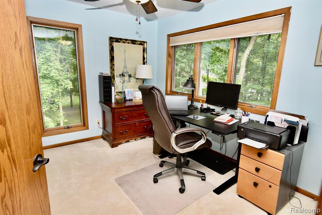 1611 WILDWOOD Lane, Saline, MI 48176 — Photo 16