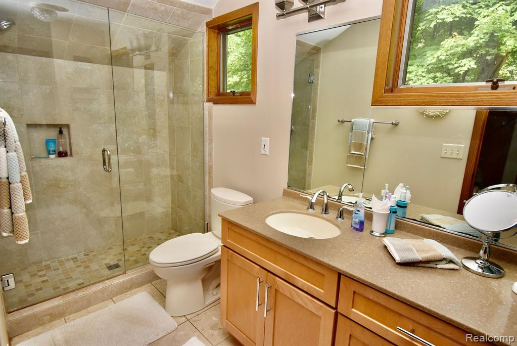 1611 WILDWOOD Lane, Saline, MI 48176 — Photo 18