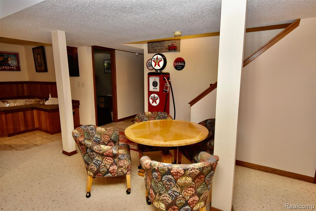 1611 WILDWOOD Lane, Saline, MI 48176 — Photo 24