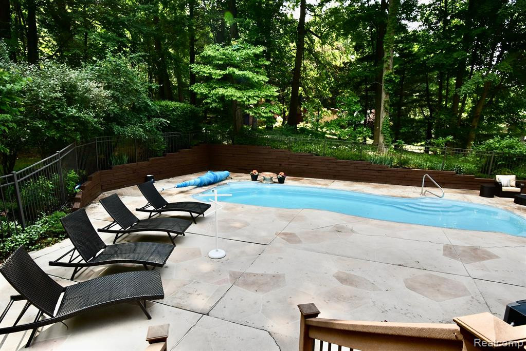 1611 WILDWOOD Lane, Saline, MI 48176 — Photo 28