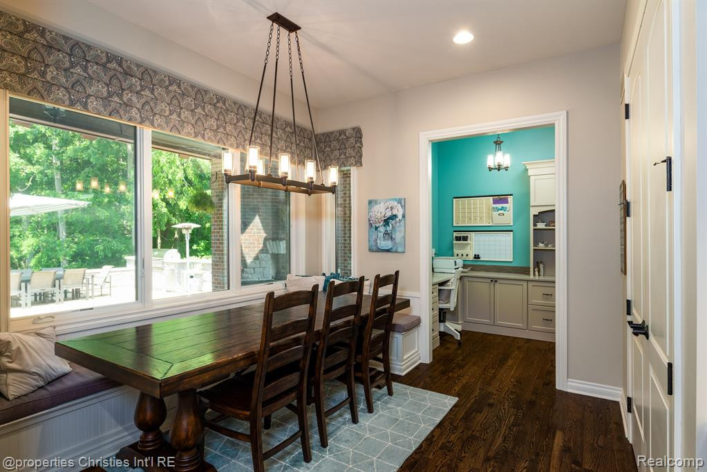 21531 EQUESTRIAN Trail, Northville, MI 48167 — Photo 17