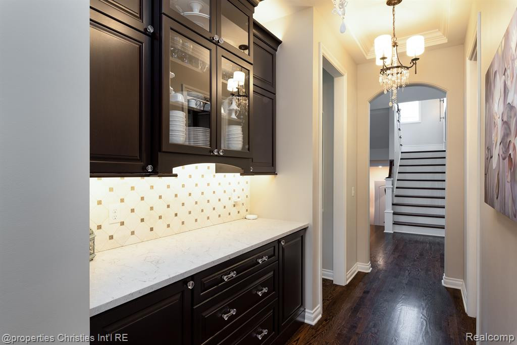 21531 EQUESTRIAN Trail, Northville, MI 48167 — Photo 20