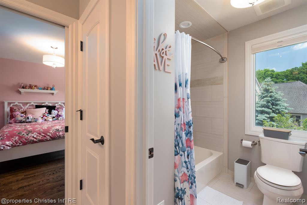 21531 EQUESTRIAN Trail, Northville, MI 48167 — Photo 40